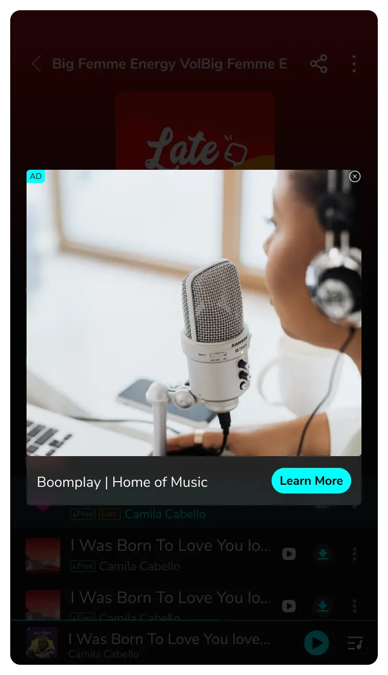 Play-interstitial